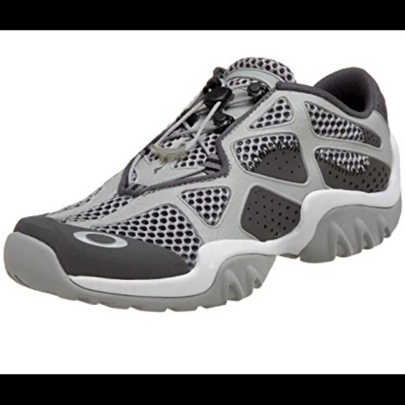 oakley water shoes